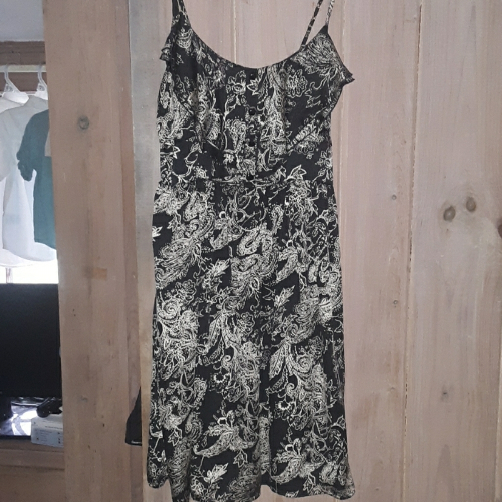Black and gold satin dress